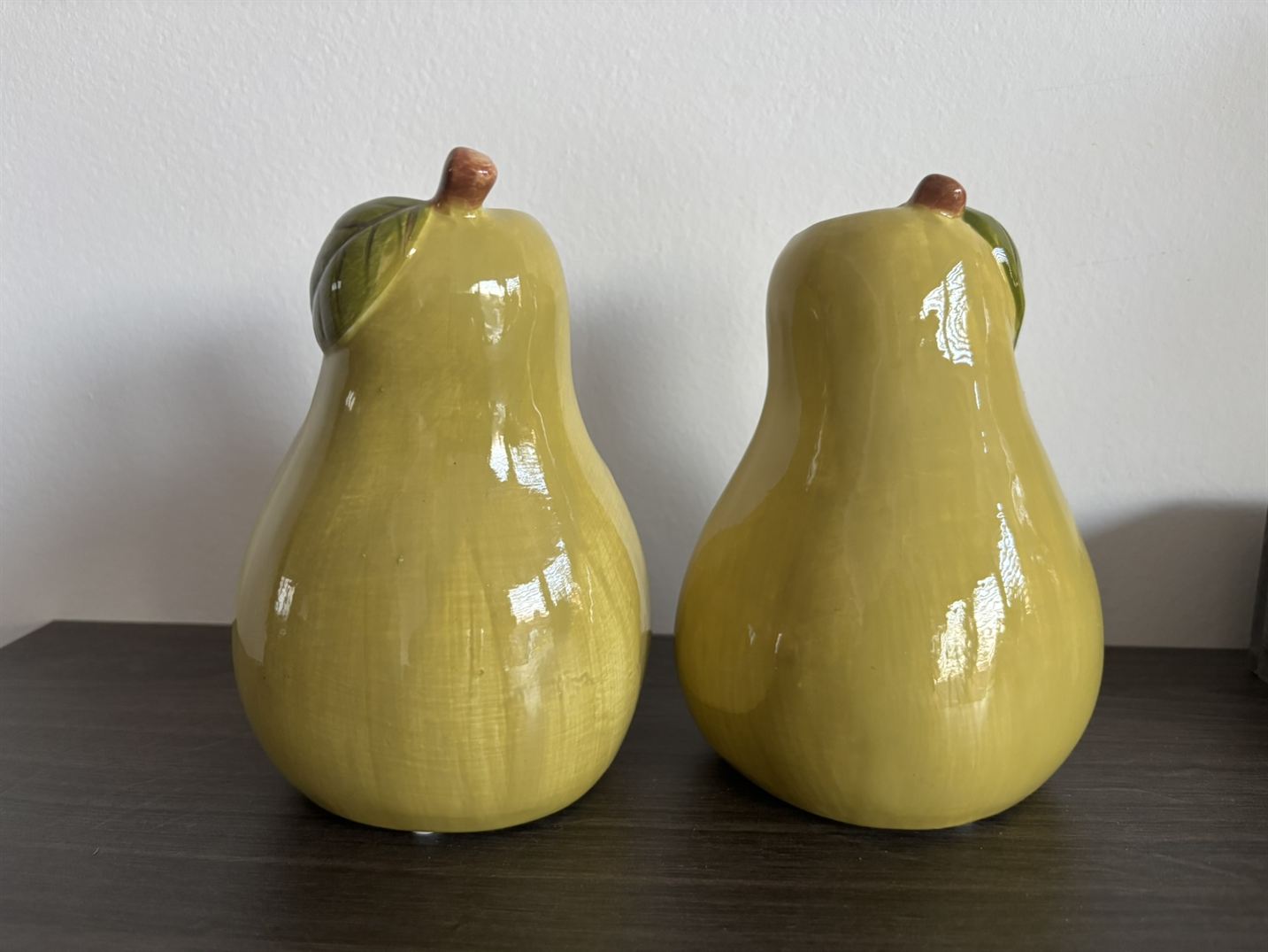 Ovoce hruška 15 cm váza sada 2 ks