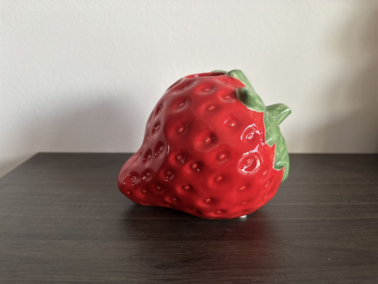 Ovoce jahoda 12,5 cm váza